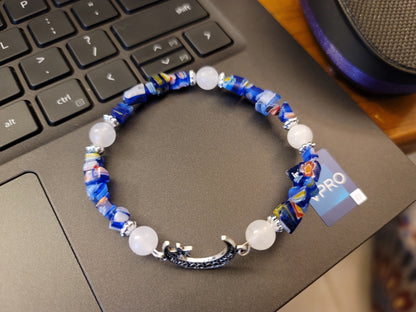 White Jade and Blue Glass Chip Bracelet